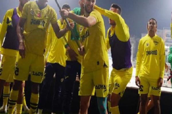 Fenerbahçe, deplasmanda kalesini gole kapadı!, Dünyadan Haberler