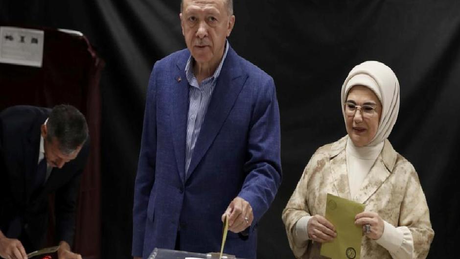 İkinci cins: Erdoğan ve Kılıçdaroğlu oyunu kullanıldı, Dünyadan Haberler